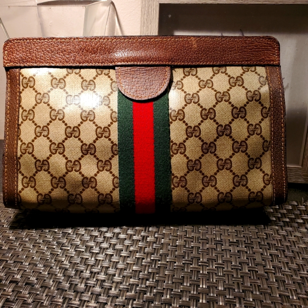 Gucci clutch